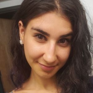 Meet your Posher, Elena